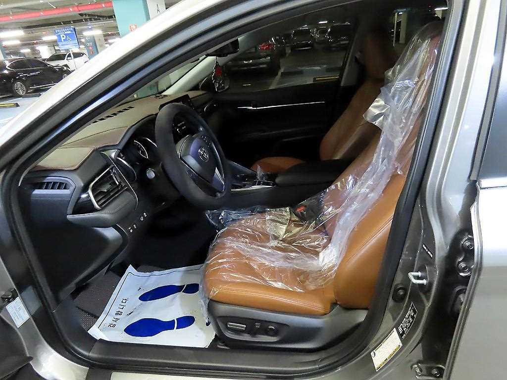 Toyota Camry - Vista 6