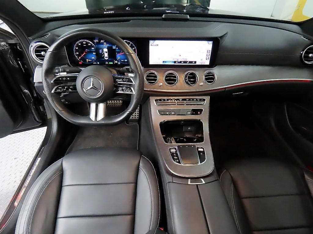 Mercedes Benz E class - Vista 7