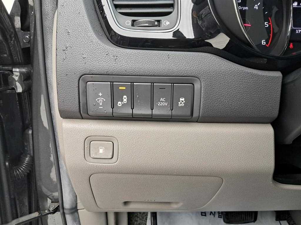 KIA Carnival 2018 Negro - Importación desde Corea - HF Imports Iquique - Foto 13