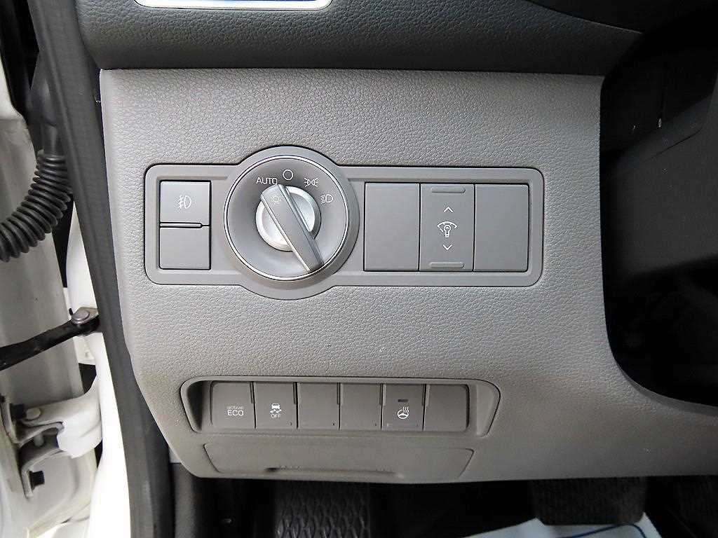 HYUNDAI Solati 2021 Blanco - Importación desde Corea - HF Imports Iquique - Foto 13