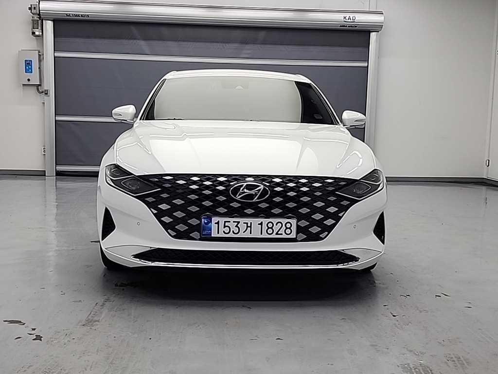 HYUNDAI Grandeur - Vista 2
