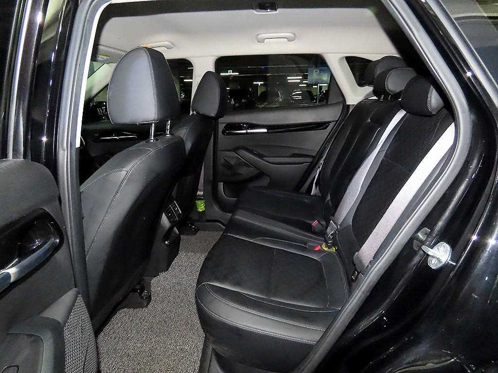 KIA Seltos - Vista 7