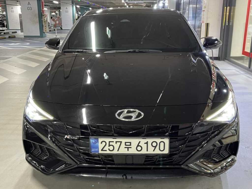 HYUNDAI Avante - Vista 2