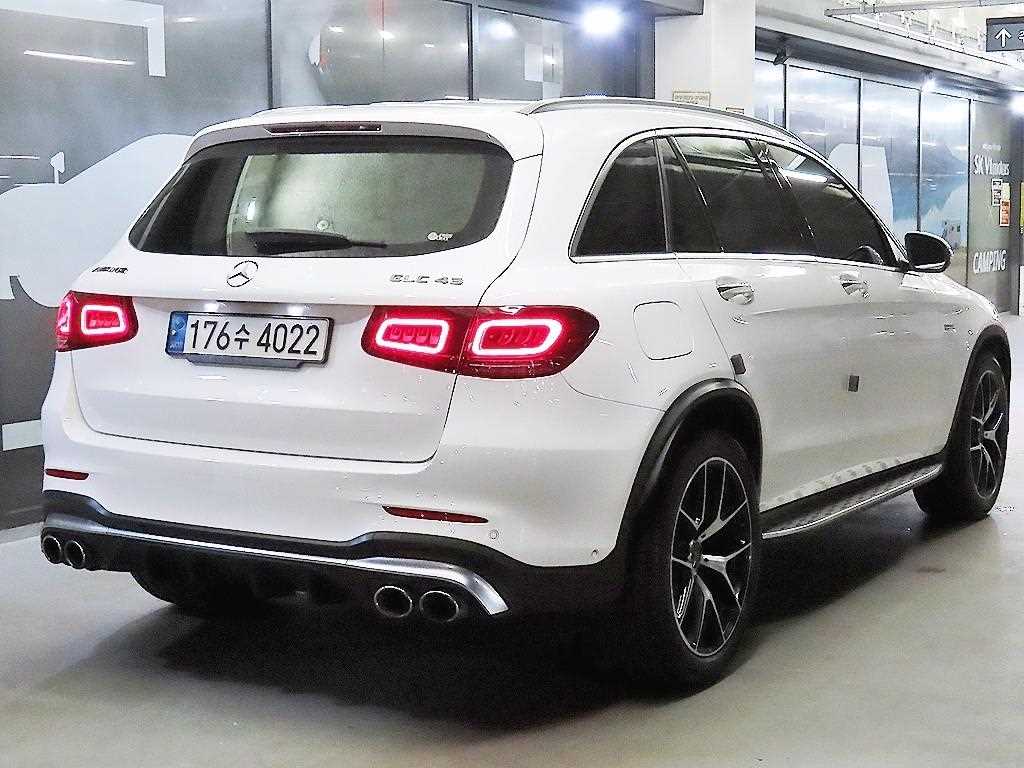Mercedes Benz GLC Class - Vista 4