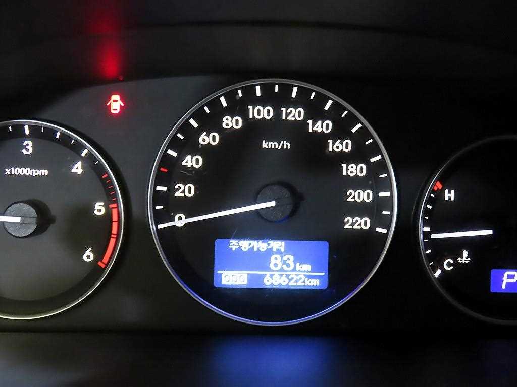HYUNDAI Starex - Vista 9