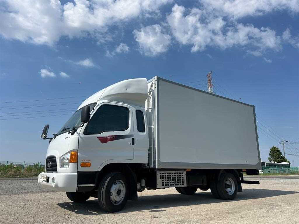 medium and large cargo truck - Vista 2
