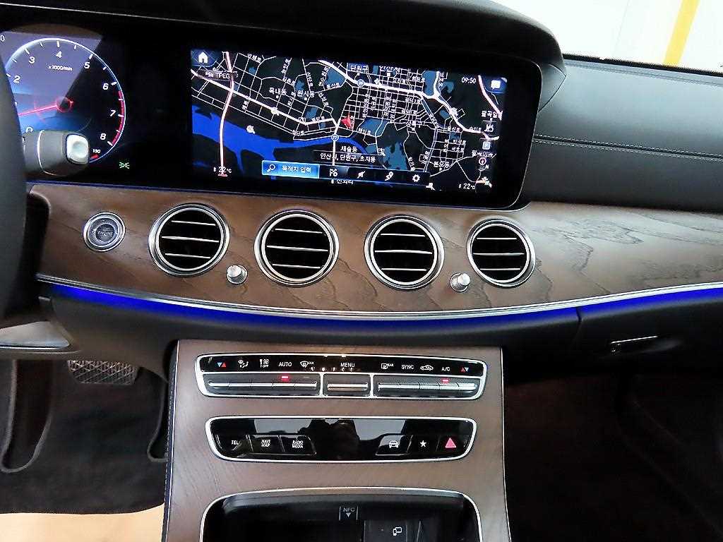Mercedes Benz E class 2021 Negro - Importación desde Corea - HF Imports Iquique - Foto 14