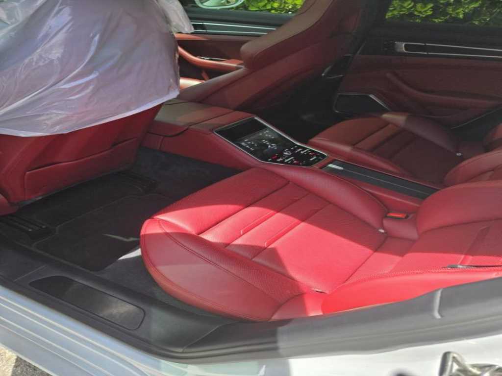 Porsche Panamera - Vista 3