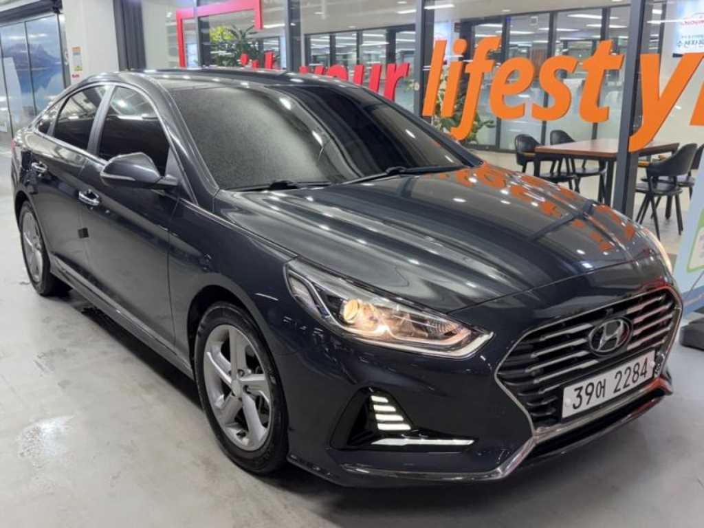 HYUNDAI Sonata - Vista 2