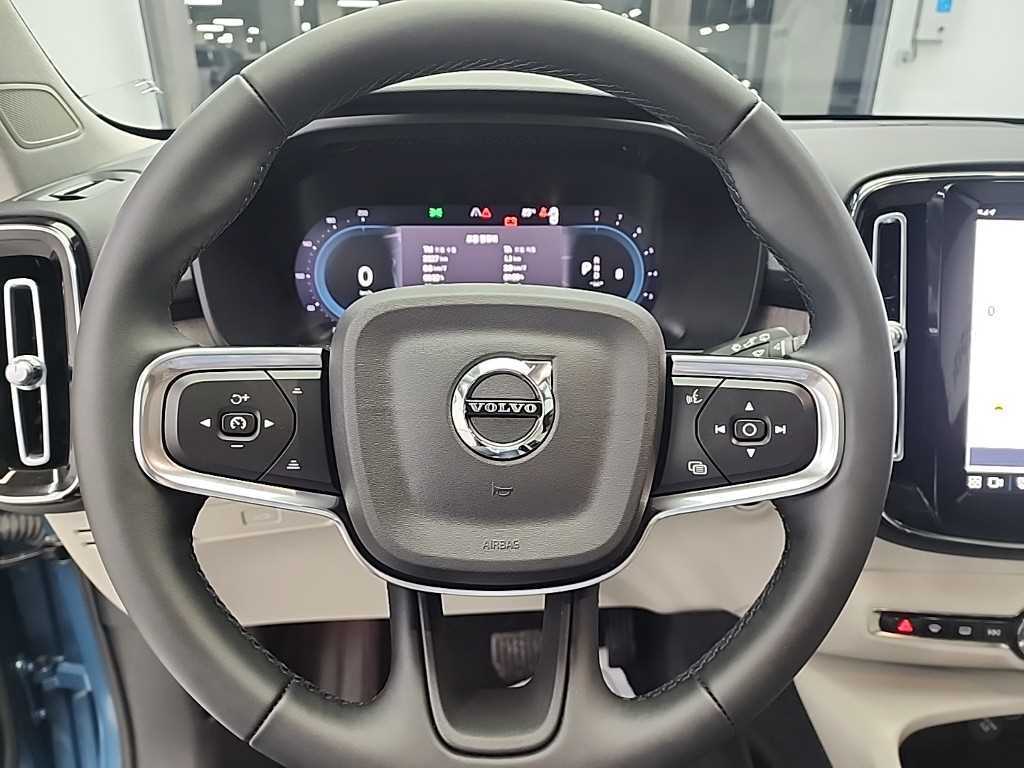 Volvo XC40 - Vista 9