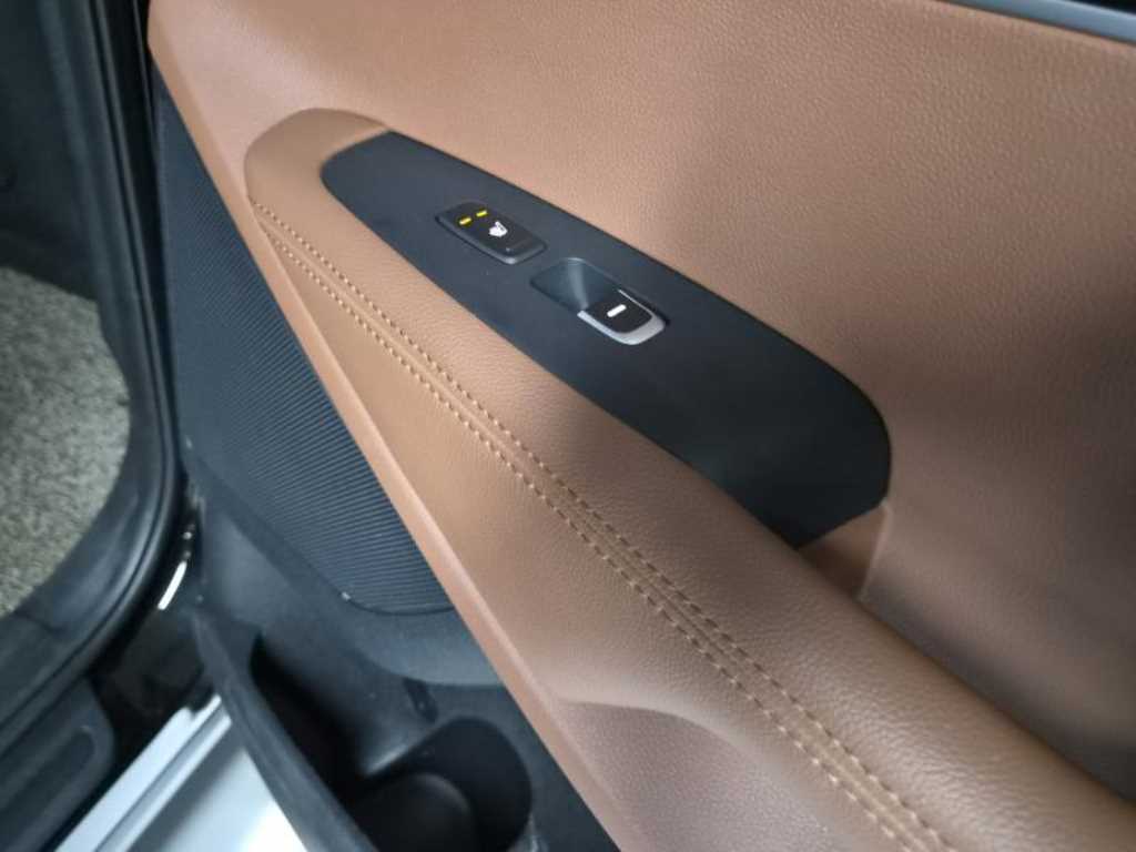 KIA Sorento - Vista 8