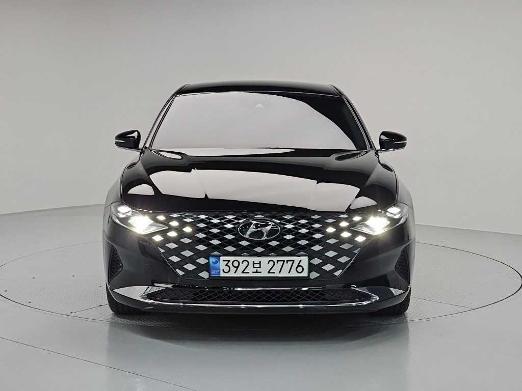 HYUNDAI Grandeur - Vista 2