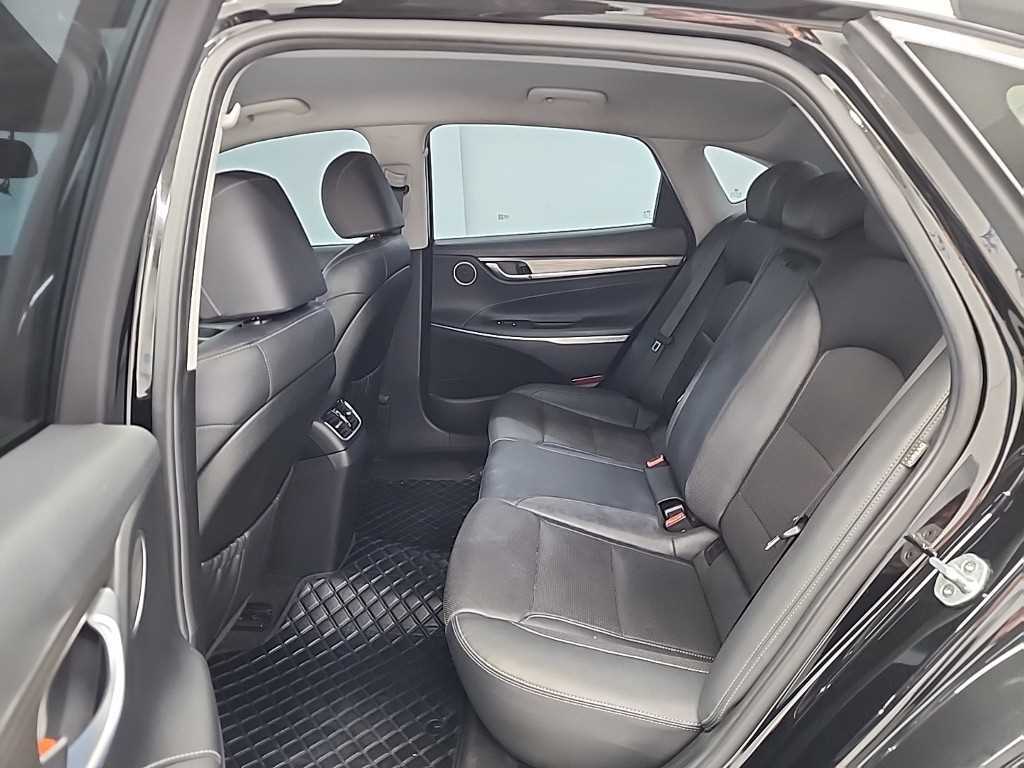 HYUNDAI Grandeur - Vista 12