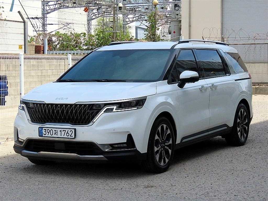 KIA Carnival - Vista 2
