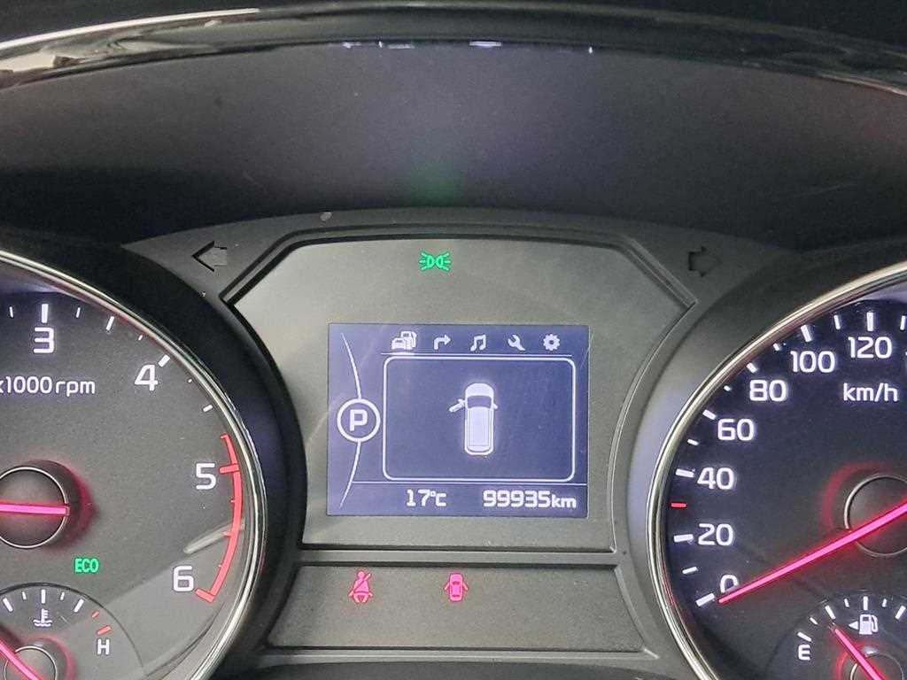 KIA Carnival - Vista 8