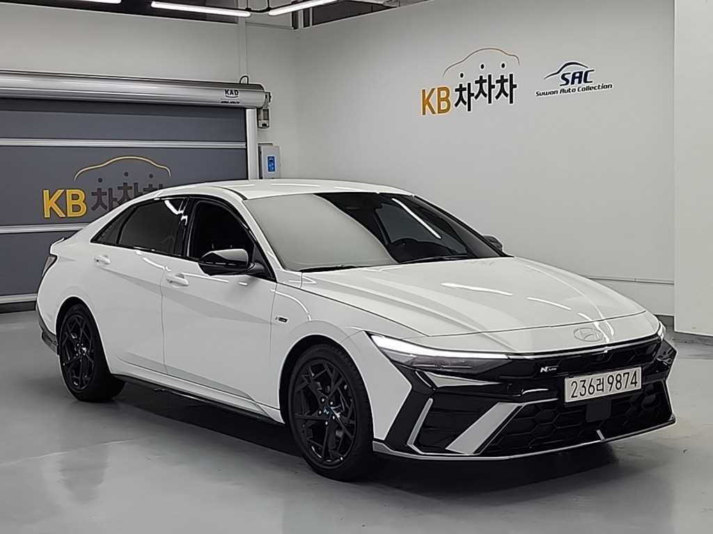 HYUNDAI Avante - Vista 4