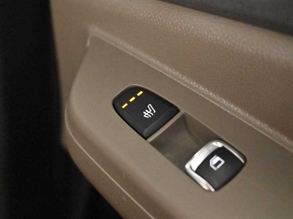 KIA Carnival 2025 Negro - Importación desde Corea - HF Imports Iquique - Foto 14