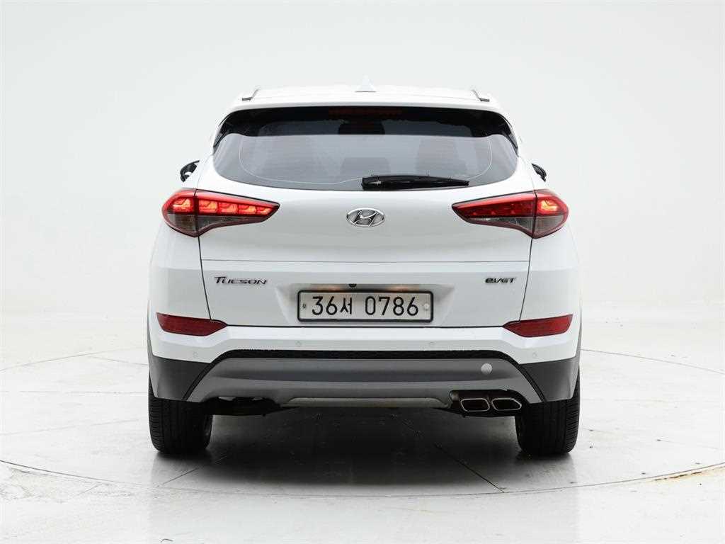 HYUNDAI Tucson - Vista 5