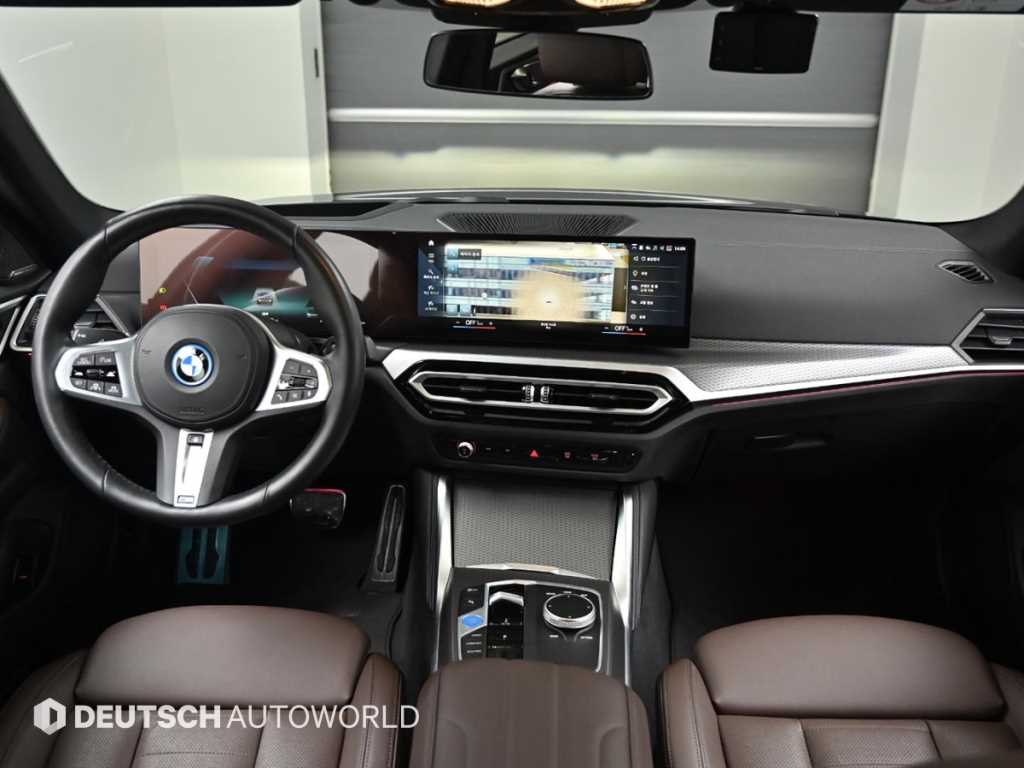 BMW i4 - Vista 7