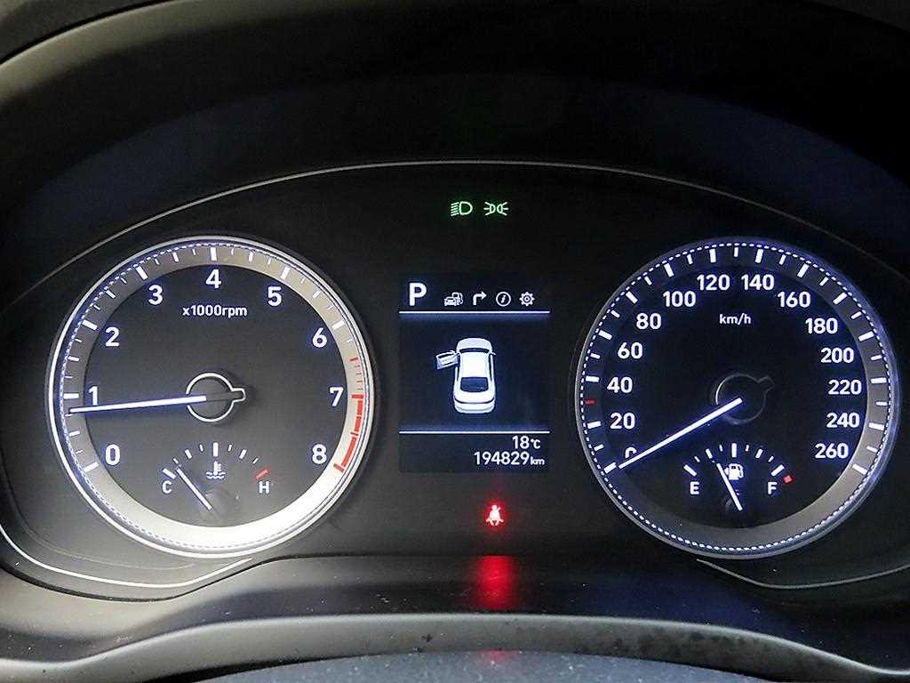 HYUNDAI Grandeur - Vista 8