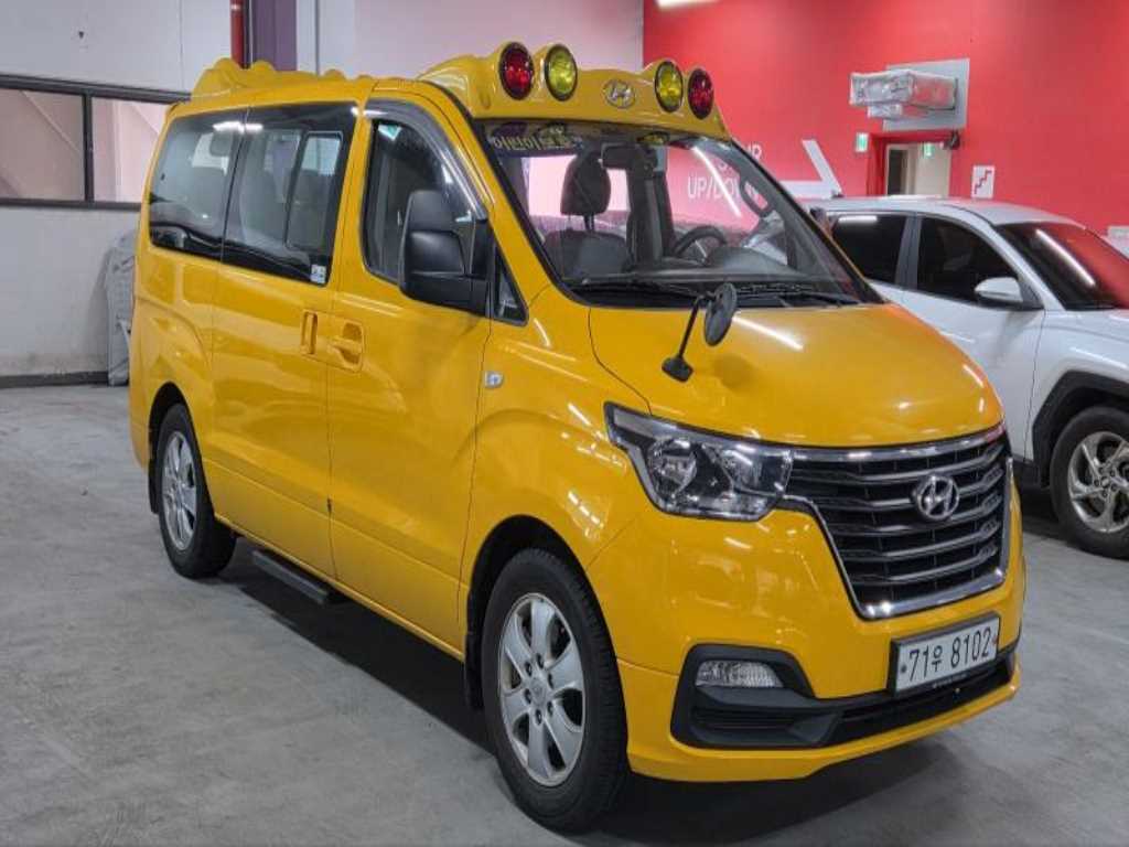 HYUNDAI Starex 2020 - Importación desde Corea - HF Imports Iquique - Foto 1