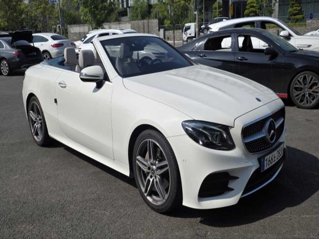 Mercedes Benz E class - Vista 8