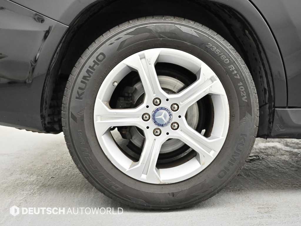 Mercedes Benz GLK Class - Vista 5