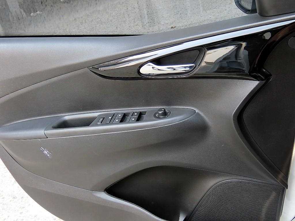 Chevrolet Spark - Vista 11