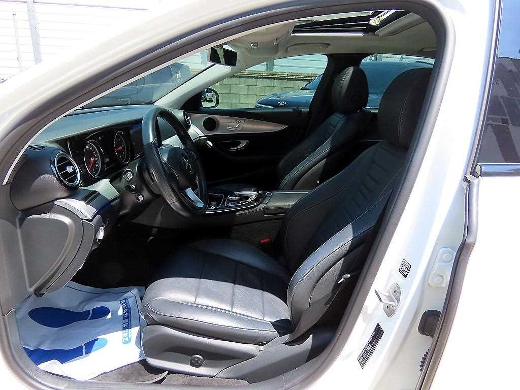 Mercedes Benz E class - Vista 5