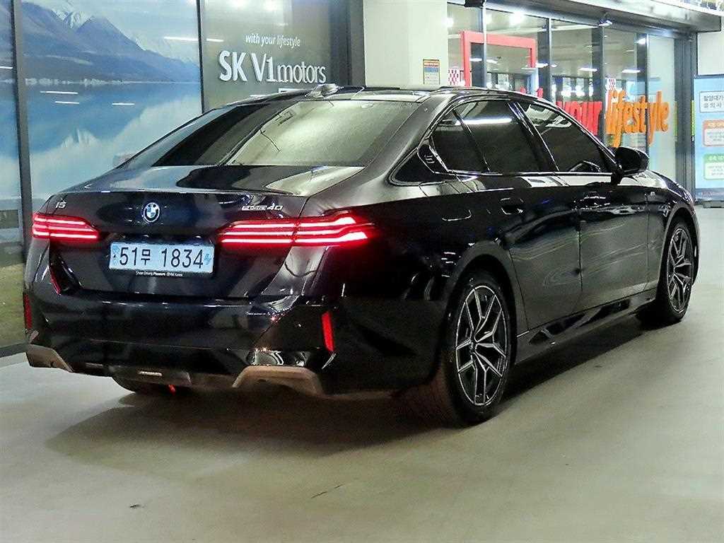 BMW i5 - Vista 4