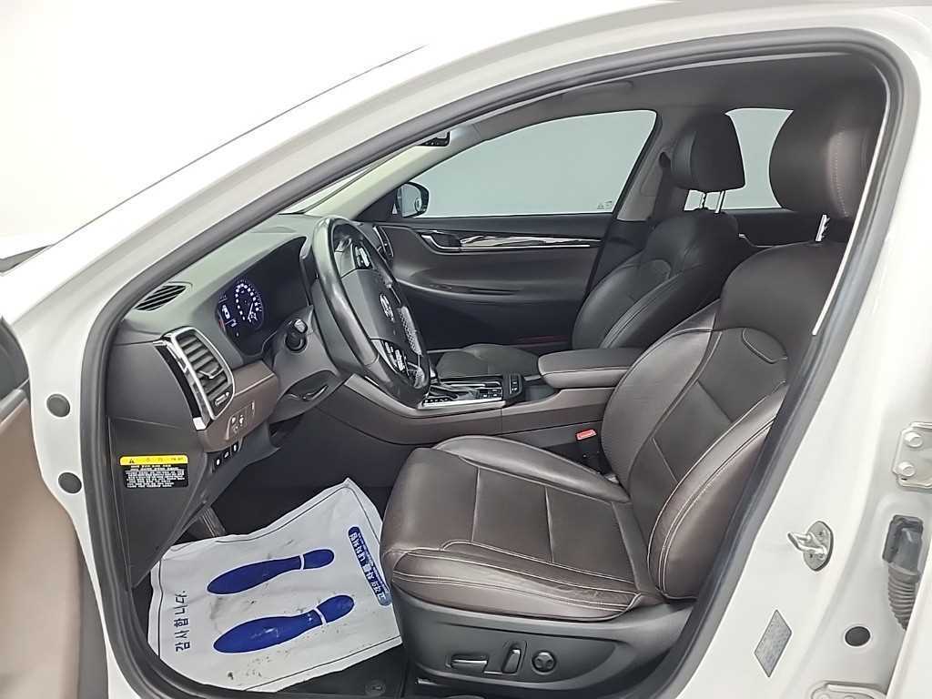 HYUNDAI Grandeur - Vista 11