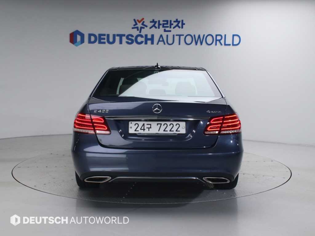 Mercedes Benz E class - Vista 4
