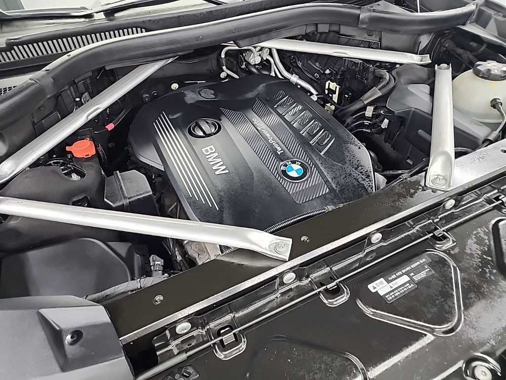 BMW X7 - Vista 5