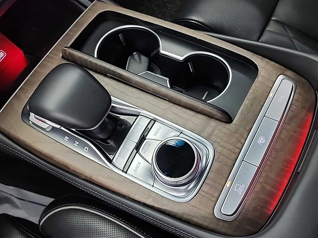 KIA K9 - Vista 8