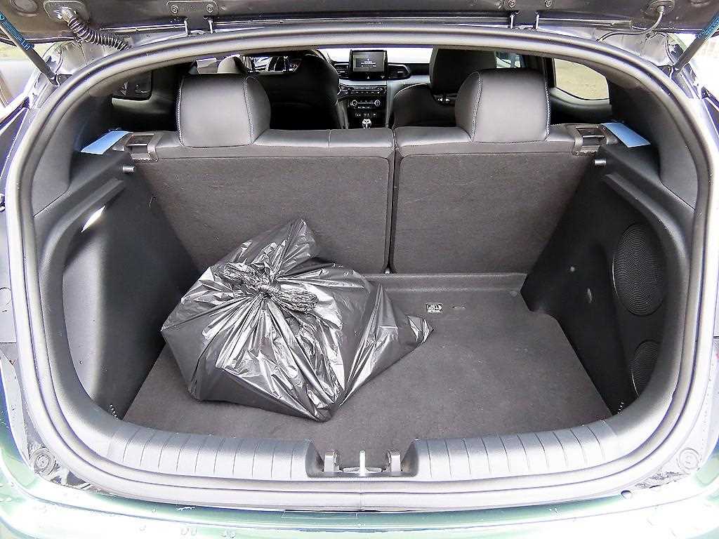 HYUNDAI Veloster 2019 Verde - Importación desde Corea - HF Imports Iquique - Foto 17
