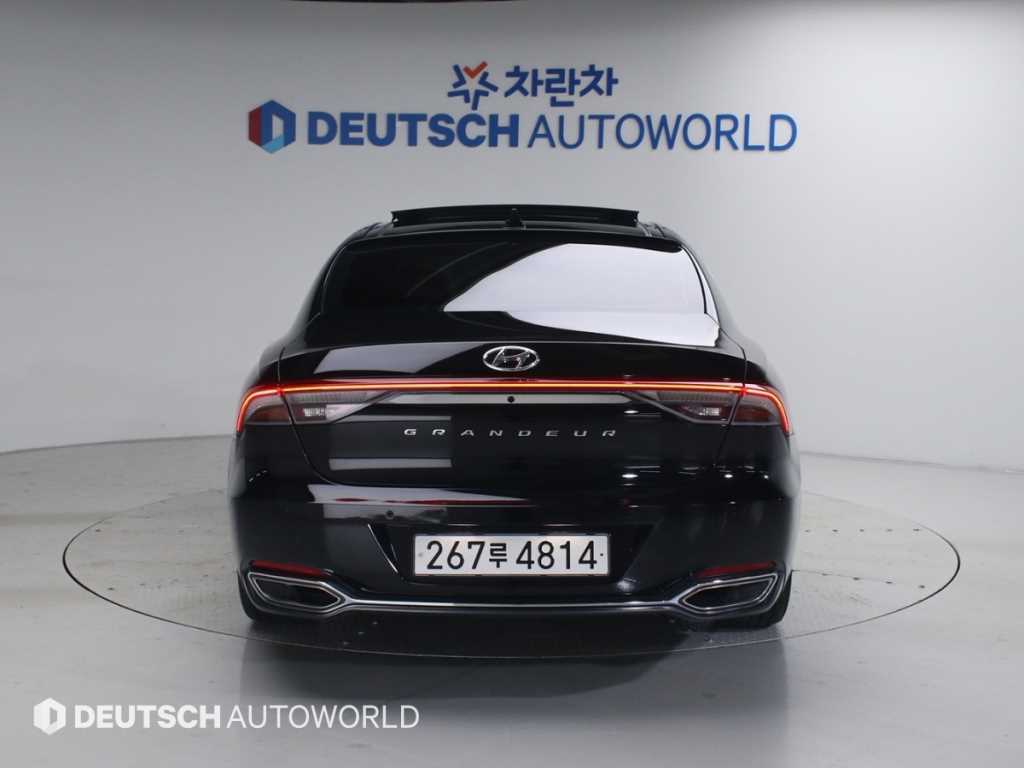HYUNDAI Grandeur - Vista 4