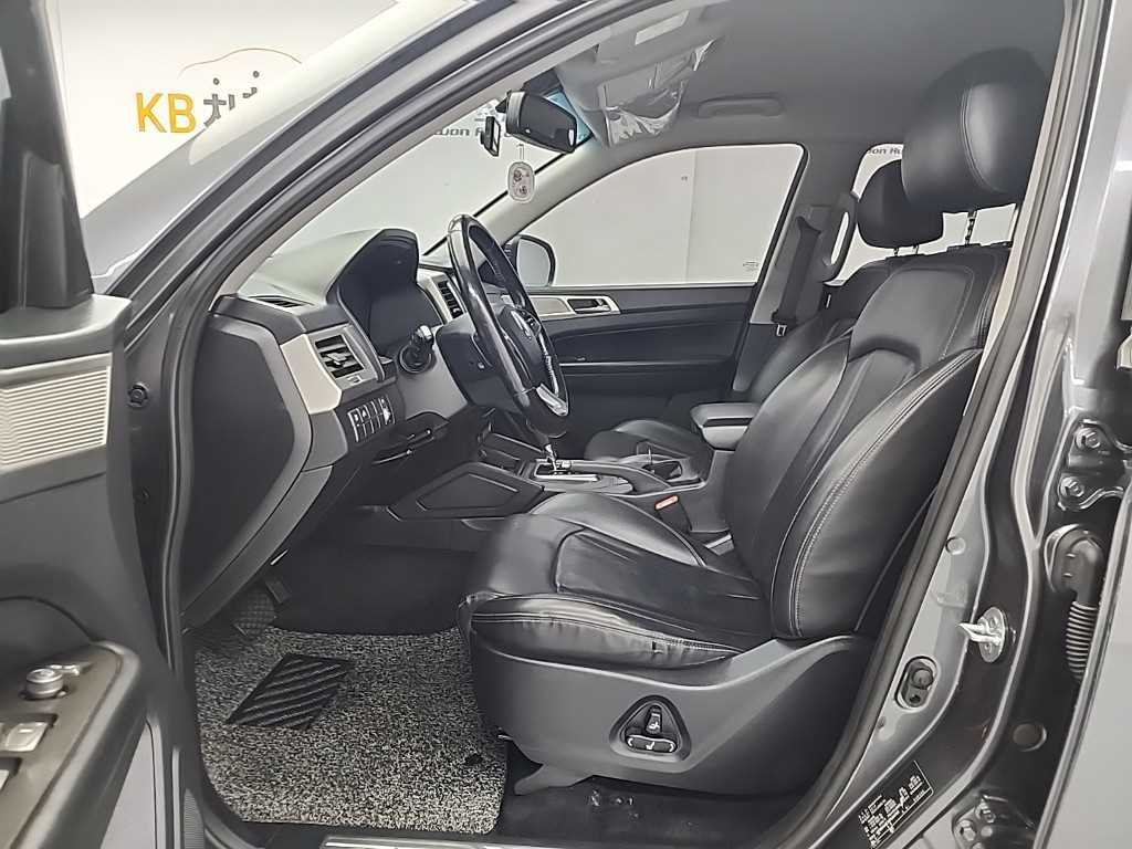 Ssangyong Rexton - Vista 11