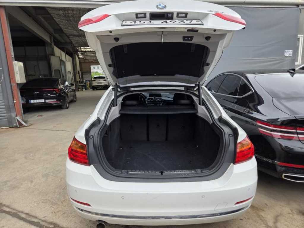 BMW 4 Series - Vista 3