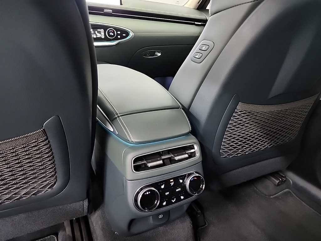 Genesis GV70 2022 Blanco - Importación desde Corea - HF Imports Iquique - Foto 13