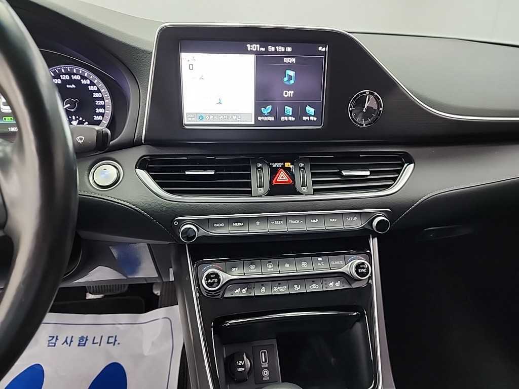 HYUNDAI Grandeur - Vista 10