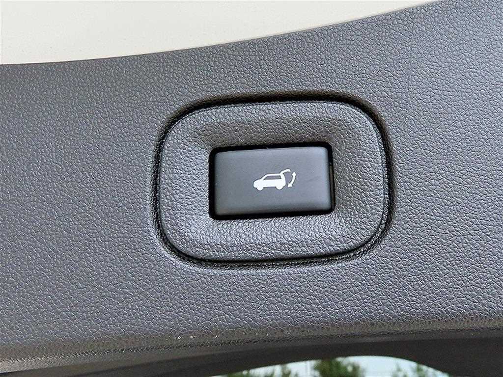 SAMSUNG QM6 2020 Blanco - Importación desde Corea - HF Imports Iquique - Foto 17