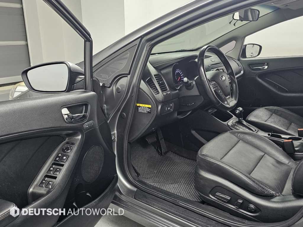 KIA K3 - Vista 11