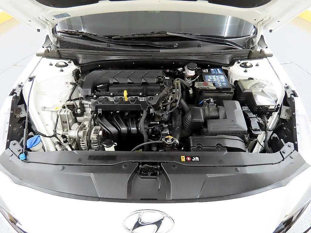 HYUNDAI Avante 2022 Blanco - Importación desde Corea - HF Imports Iquique - Foto 17