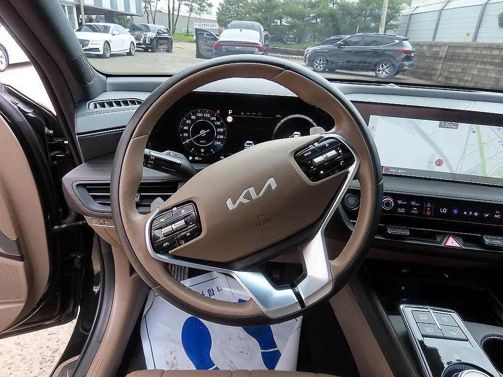 KIA K8 - Vista 8