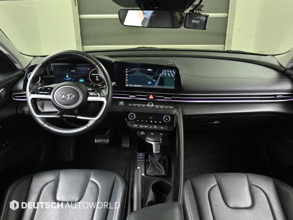 HYUNDAI Avante - Vista 7