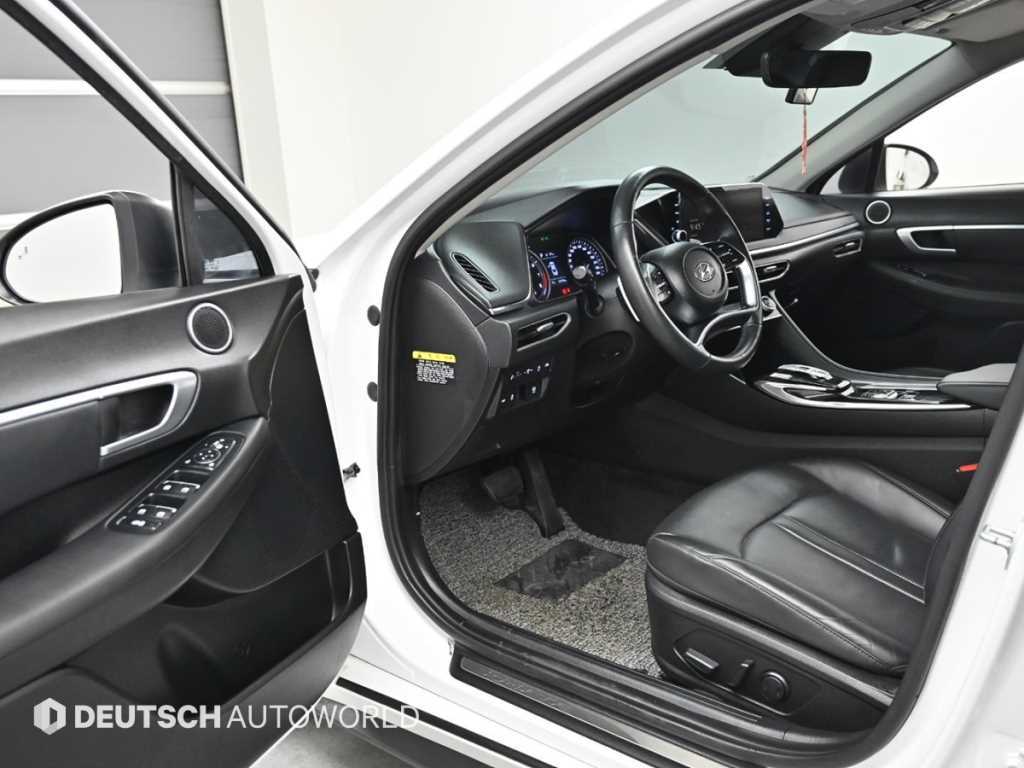 HYUNDAI Sonata - Vista 11