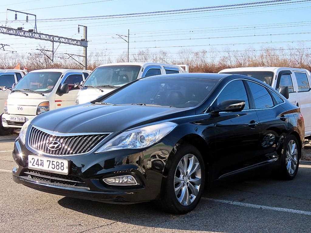 HYUNDAI Grandeur - Vista 2