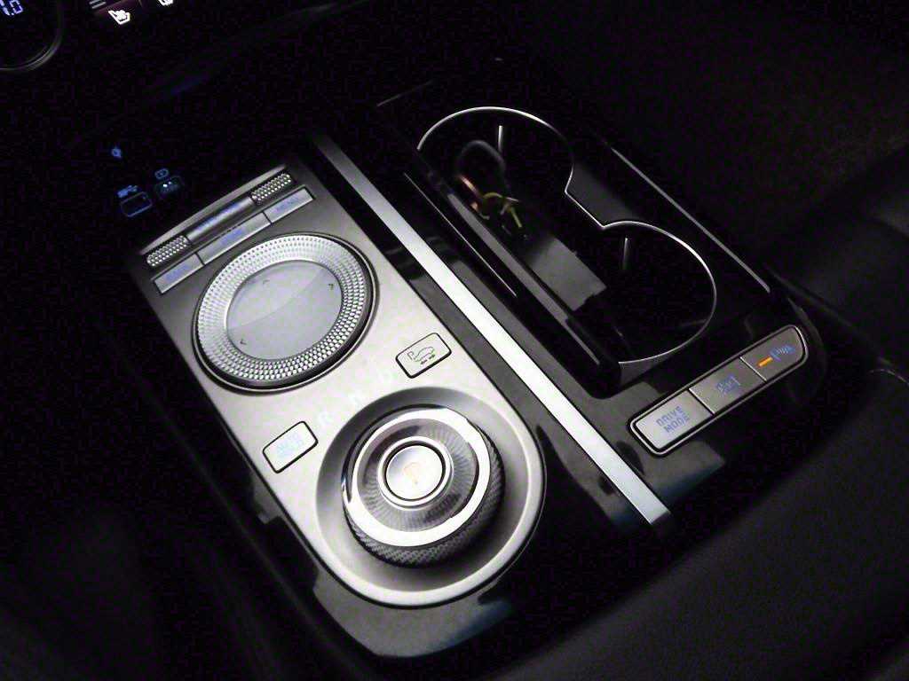 Genesis G80 - Vista 10