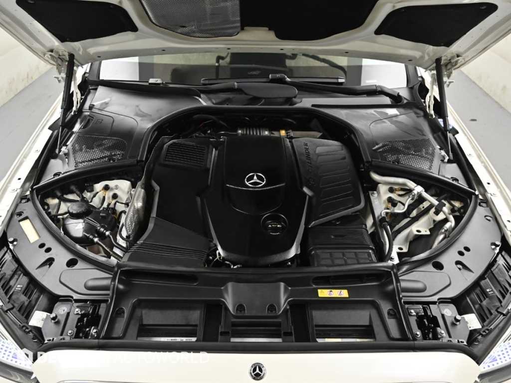Mercedes Benz S Class - Vista 6