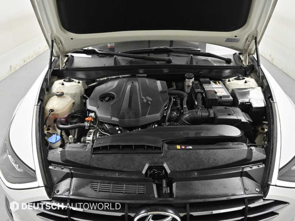 HYUNDAI Sonata - Vista 6